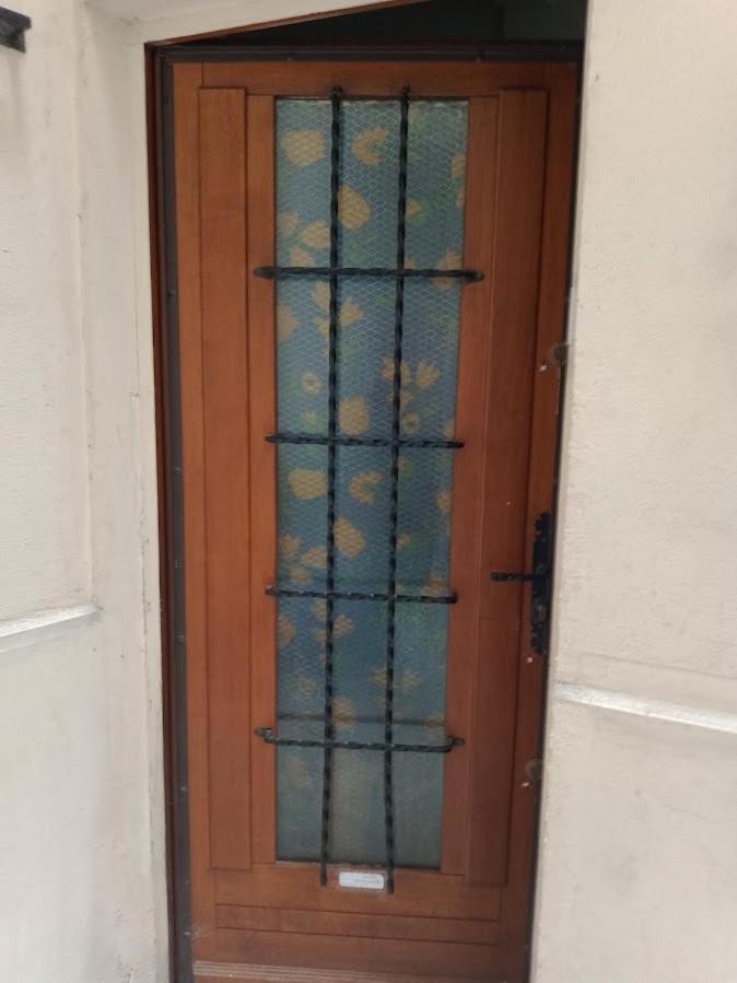 Petite Maison Avec Cour Dans Les Beaux Quartiers-Vous Faites Le Menage- Very Good Prices For T-H-E Location But You Have To Clea-N Th-E Flat Apartment Paris Ngoại thất bức ảnh